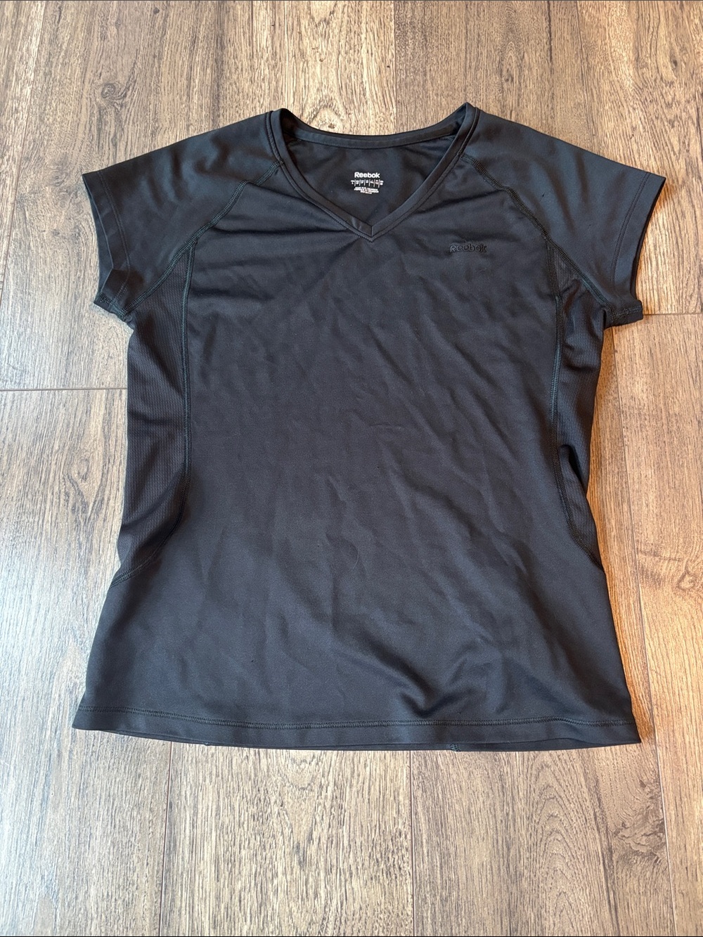 Reebok Black Short Sleeve V-Neck Athletic Tee